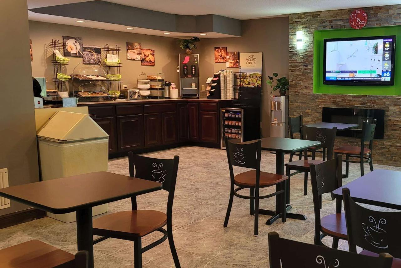 Wingate By Wyndham بحيرة جورج المظهر الخارجي الصورة