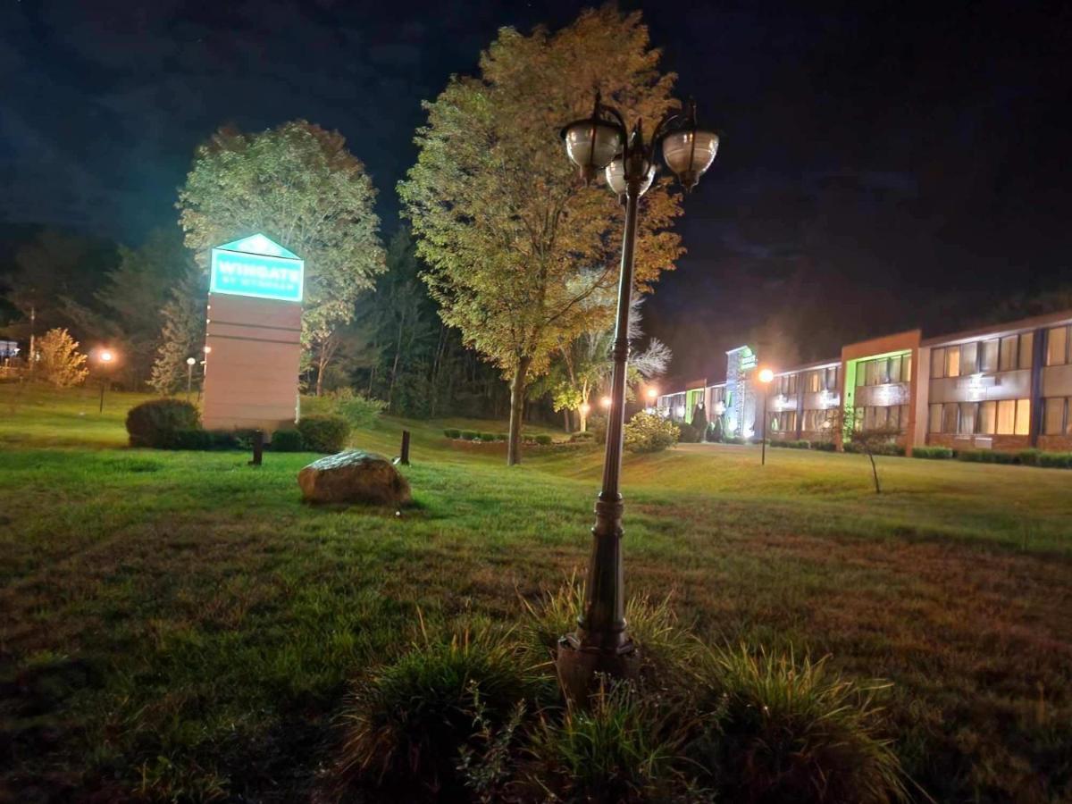 Wingate By Wyndham بحيرة جورج المظهر الخارجي الصورة